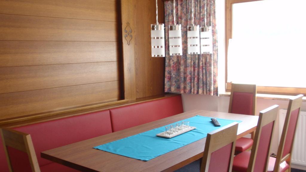 Alpenheim Mathias Apartman Sölden Szoba fotó