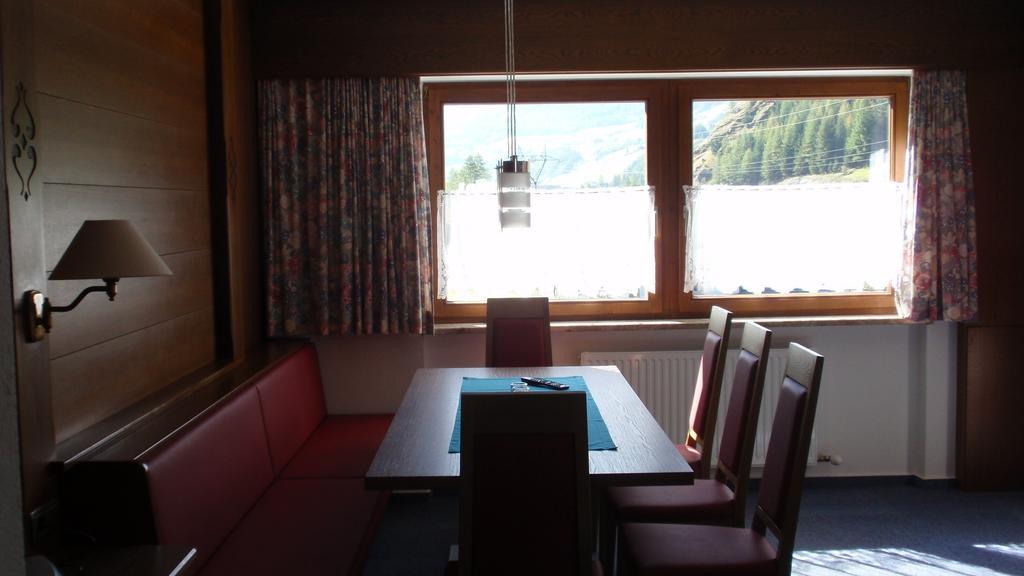 Alpenheim Mathias Apartman Sölden Szoba fotó