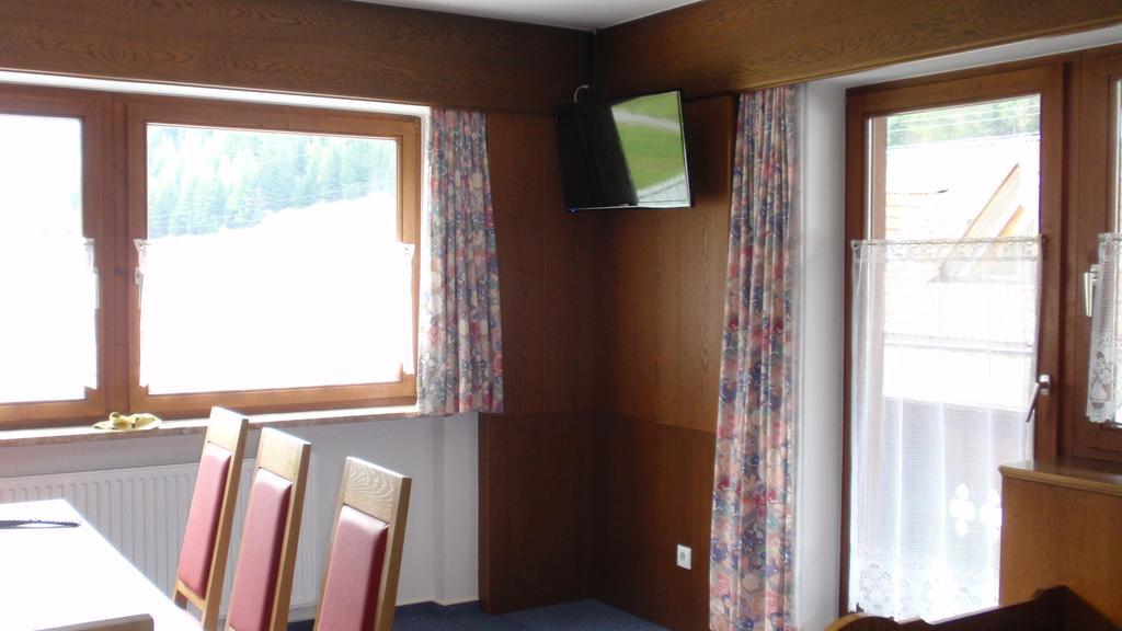 Alpenheim Mathias Apartman Sölden Szoba fotó
